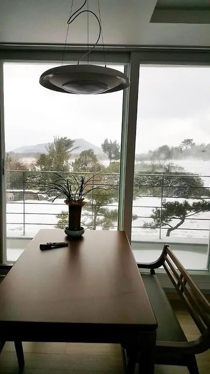 Geomunoreum Odi House 제주