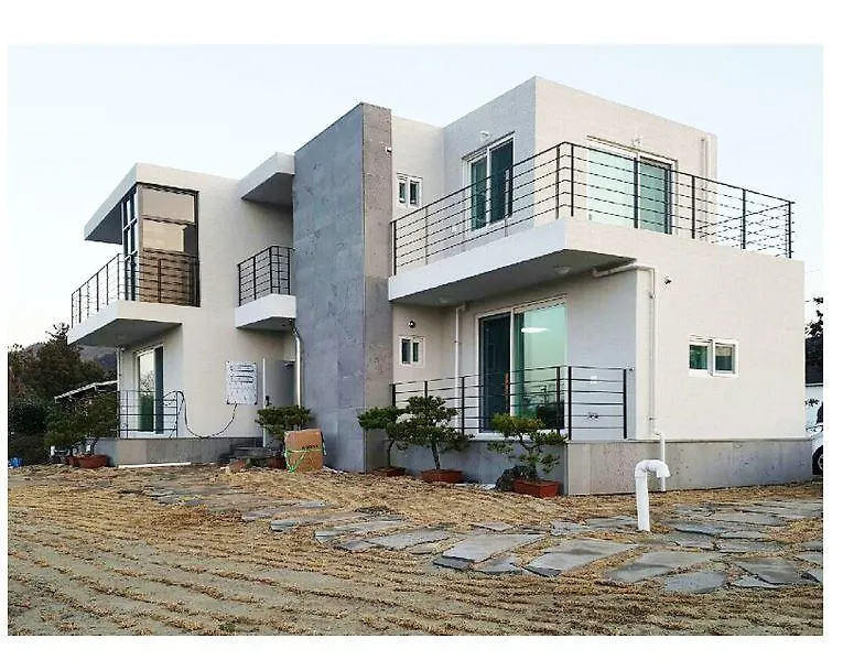 펜션 Geomunoreum Odi House 제주