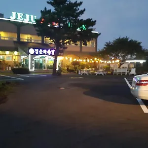 필 하우스 제주